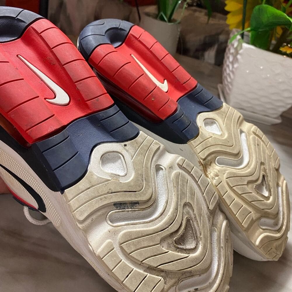 Nike Size 8.5 sneakers - Thumbnail 5