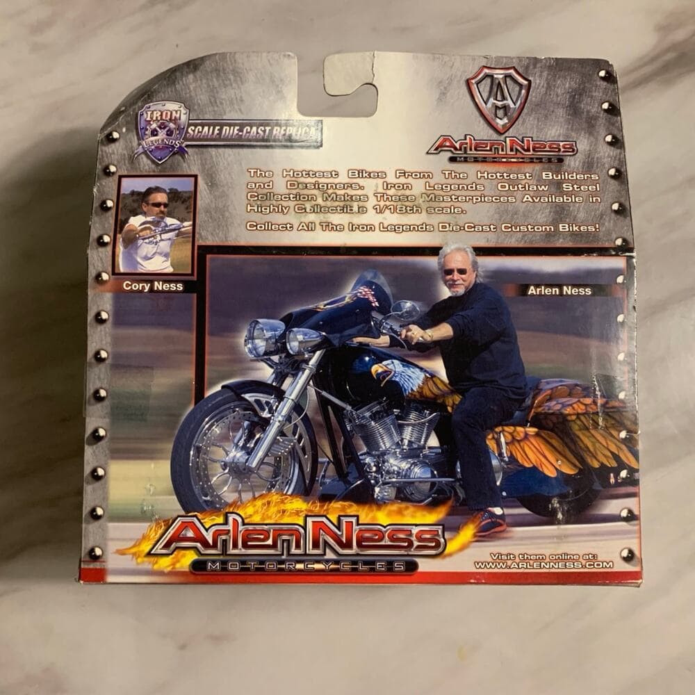 Arlen Ness Motorcycles Iron Legends 1/18 Unopened Box Die Cast Replica Blue - Thumbnail 2