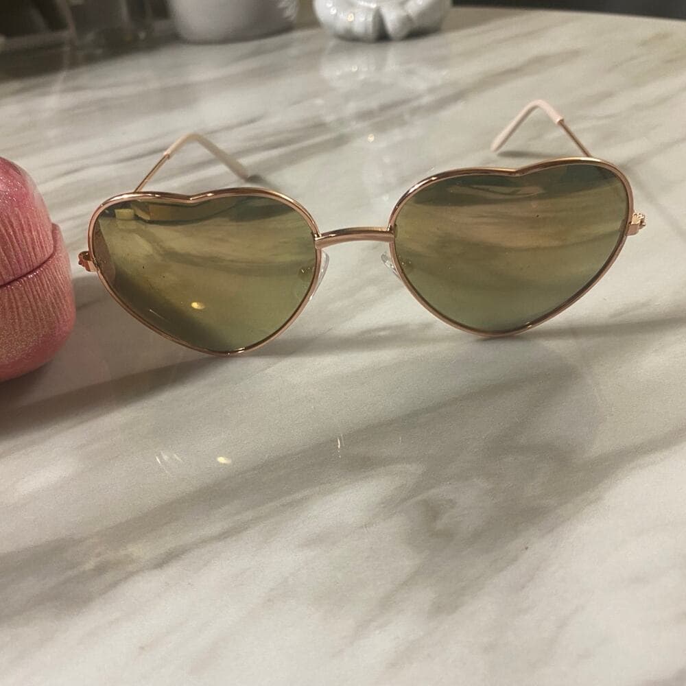 sun glasses case with sunglasses - Thumbnail 3