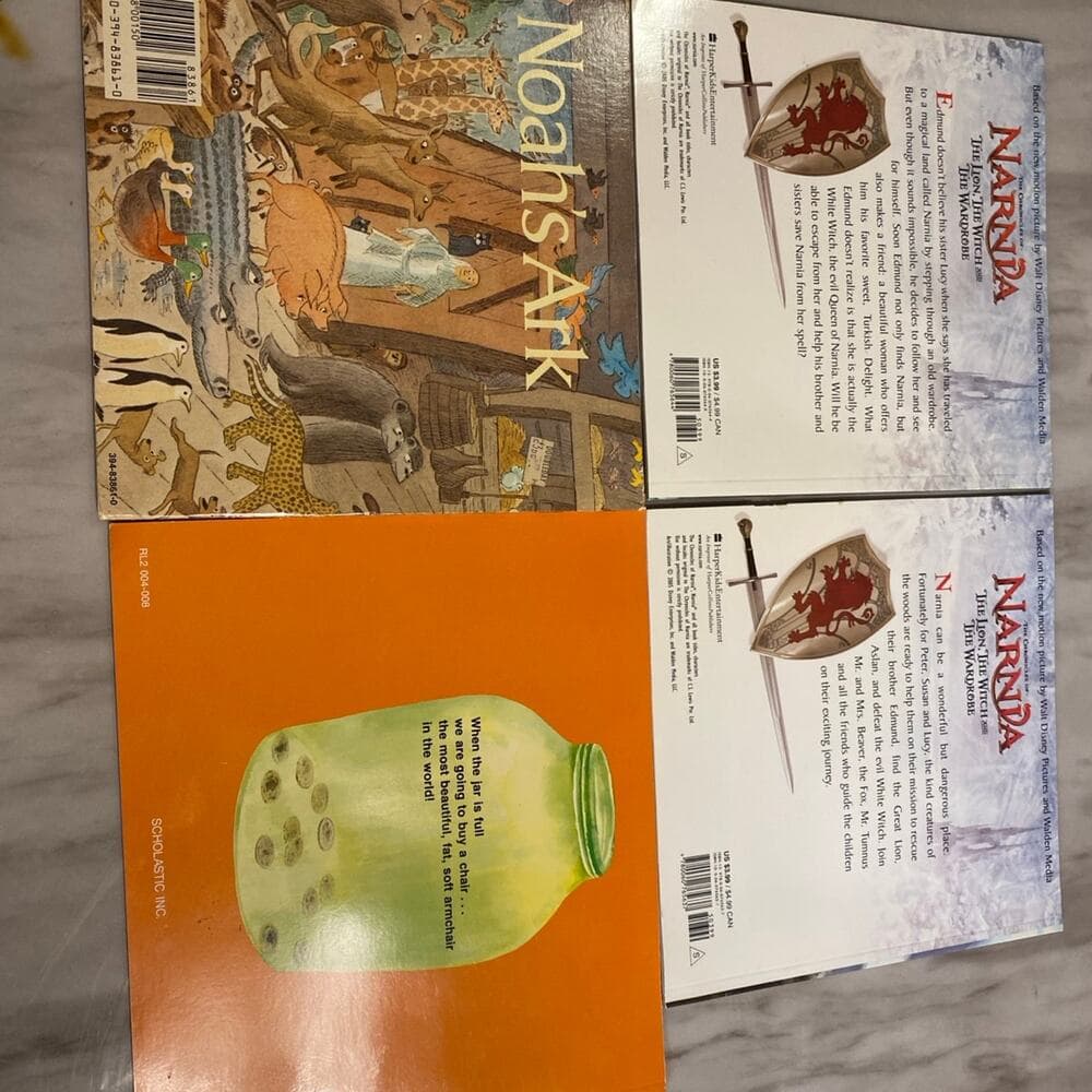 Bundle of books - Thumbnail 3