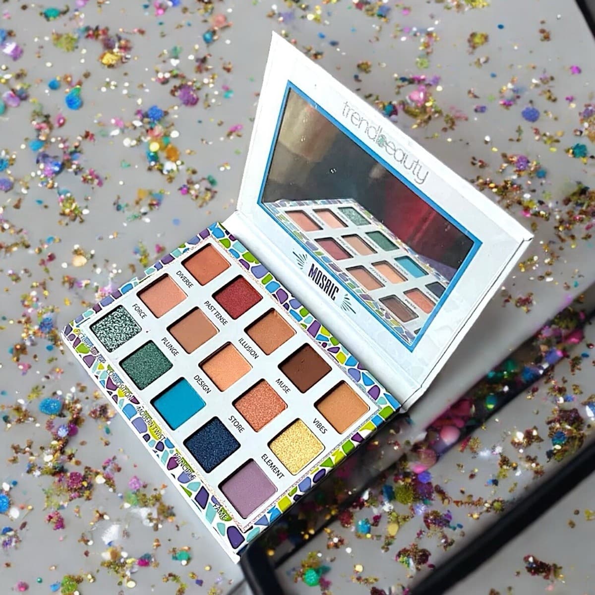 TREND BEAUTY "MOSAIC" 15 COLORS EYESHADOW PALETTE AUTHENTIC - Thumbnail 2