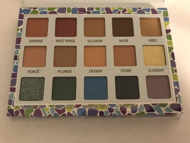 TREND BEAUTY "MOSAIC" 15 COLORS EYESHADOW PALETTE AUTHENTIC - Thumbnail 6