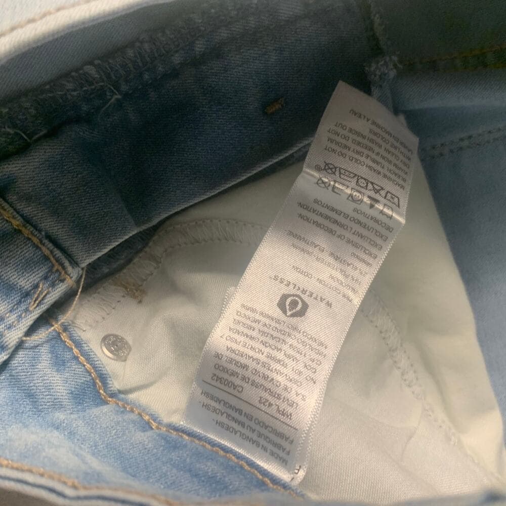 Levi’s Women’s Light Blue Jeans Size 4 - Thumbnail 3
