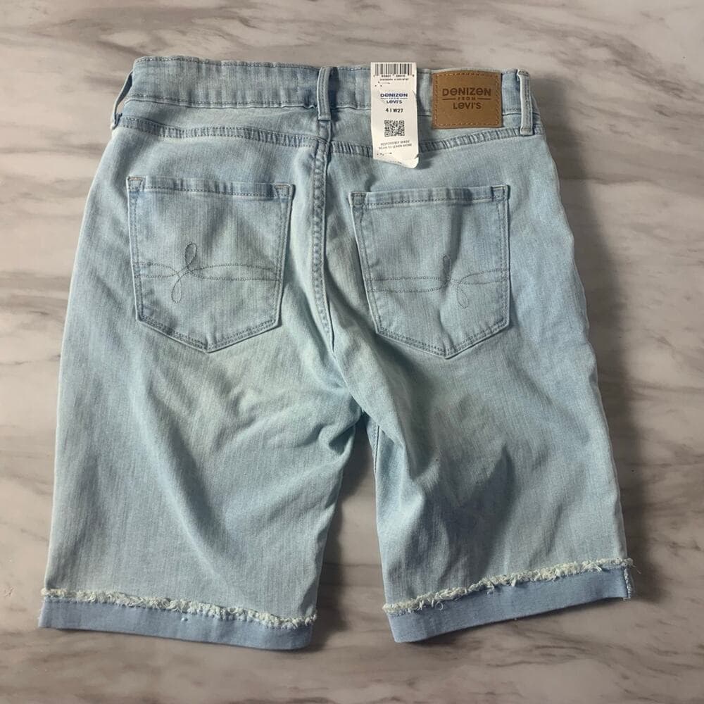 Levi’s Women’s Light Blue Jeans Size 4 - Thumbnail 4