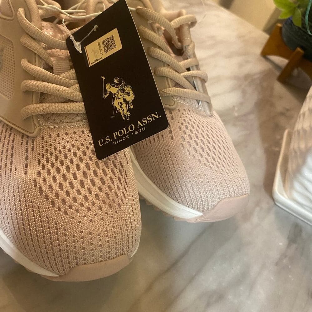 Us polo assn for women size 7.5 sneakers - Thumbnail 4