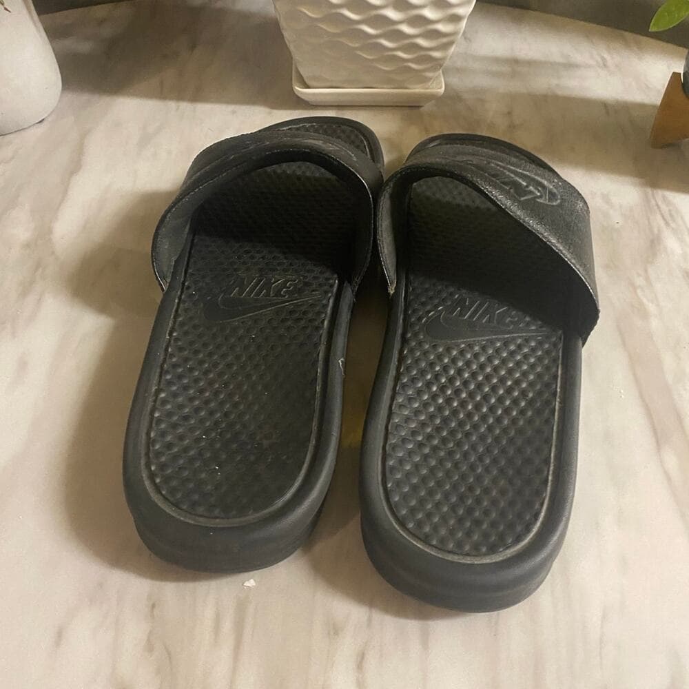 Nike mens Benassi Just Do It Athletic Sandal - Thumbnail 2