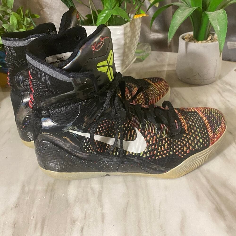 2013 Nike Kobe Sneakers Sz 10.5 - Thumbnail 6
