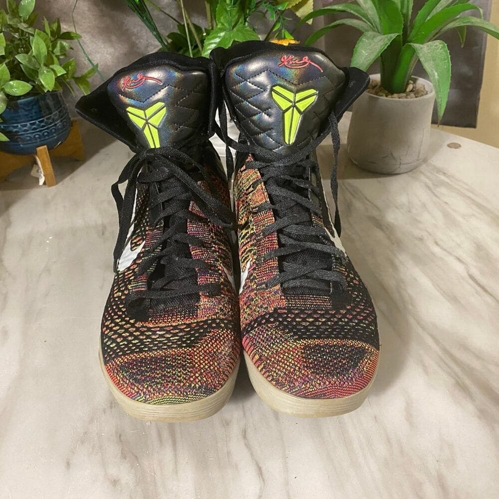 2013 Nike Kobe Sneakers Sz 10.5 - Thumbnail 3