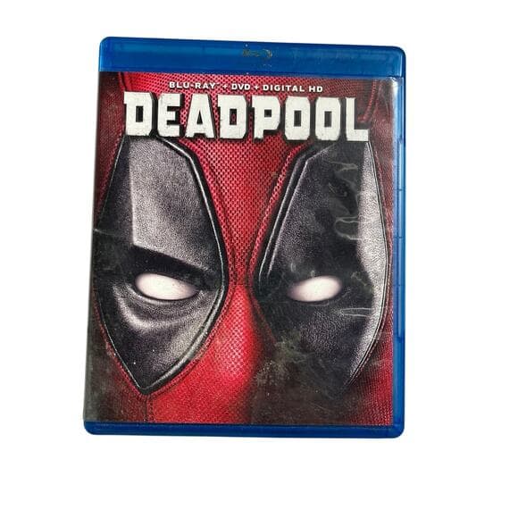 Deadpool Blu-ray Movie - Thumbnail 4