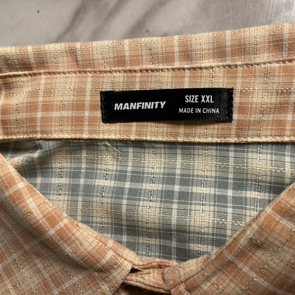 Manfinity Men’s Button Down Size XXL - Thumbnail 3