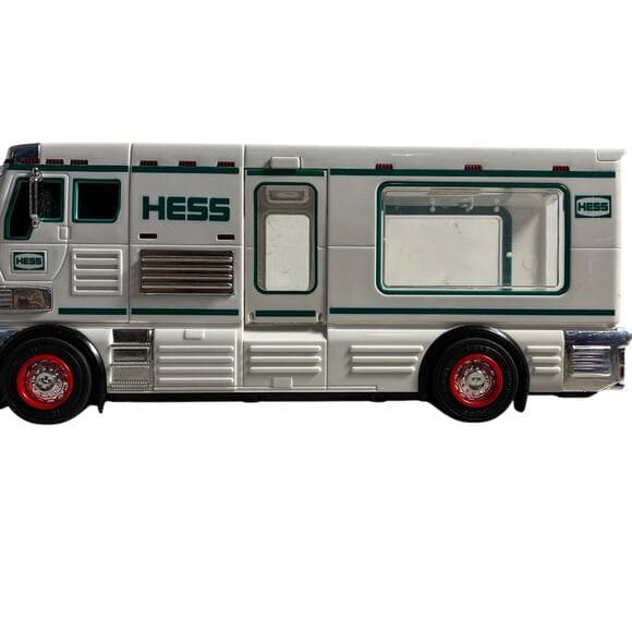 Hess 2018 Toy Truck RV - Thumbnail 6