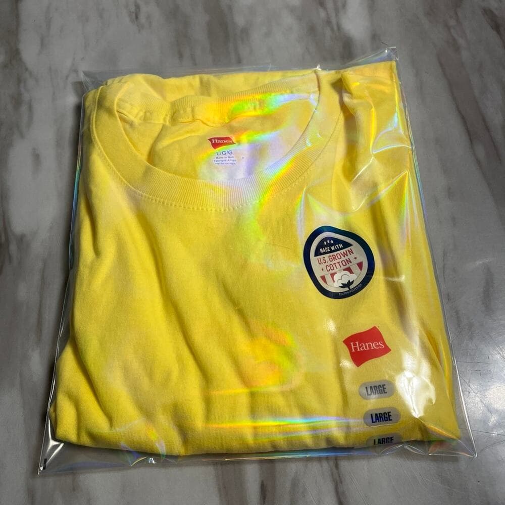 Hanes Yellow Men’s T-shirt Size L - Thumbnail 3