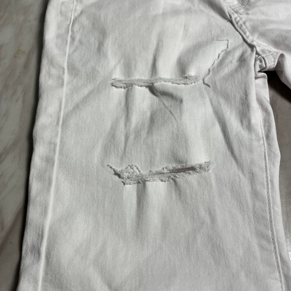Kalowa Women’s White Shorts Size 5 - Thumbnail 2