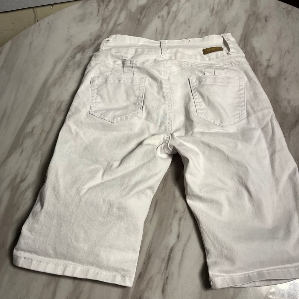 Kalowa Women’s White Shorts Size 5 - Thumbnail 4
