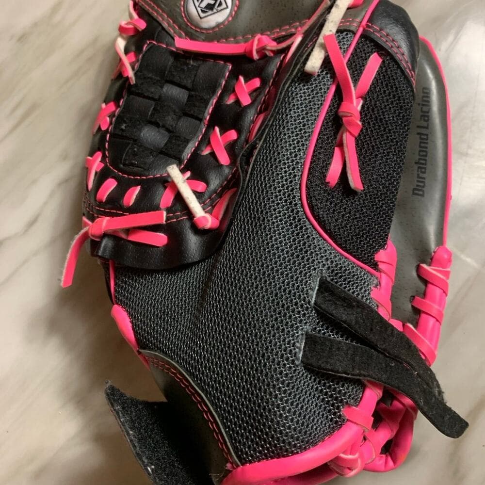 Baseball equipment - Thumbnail 2