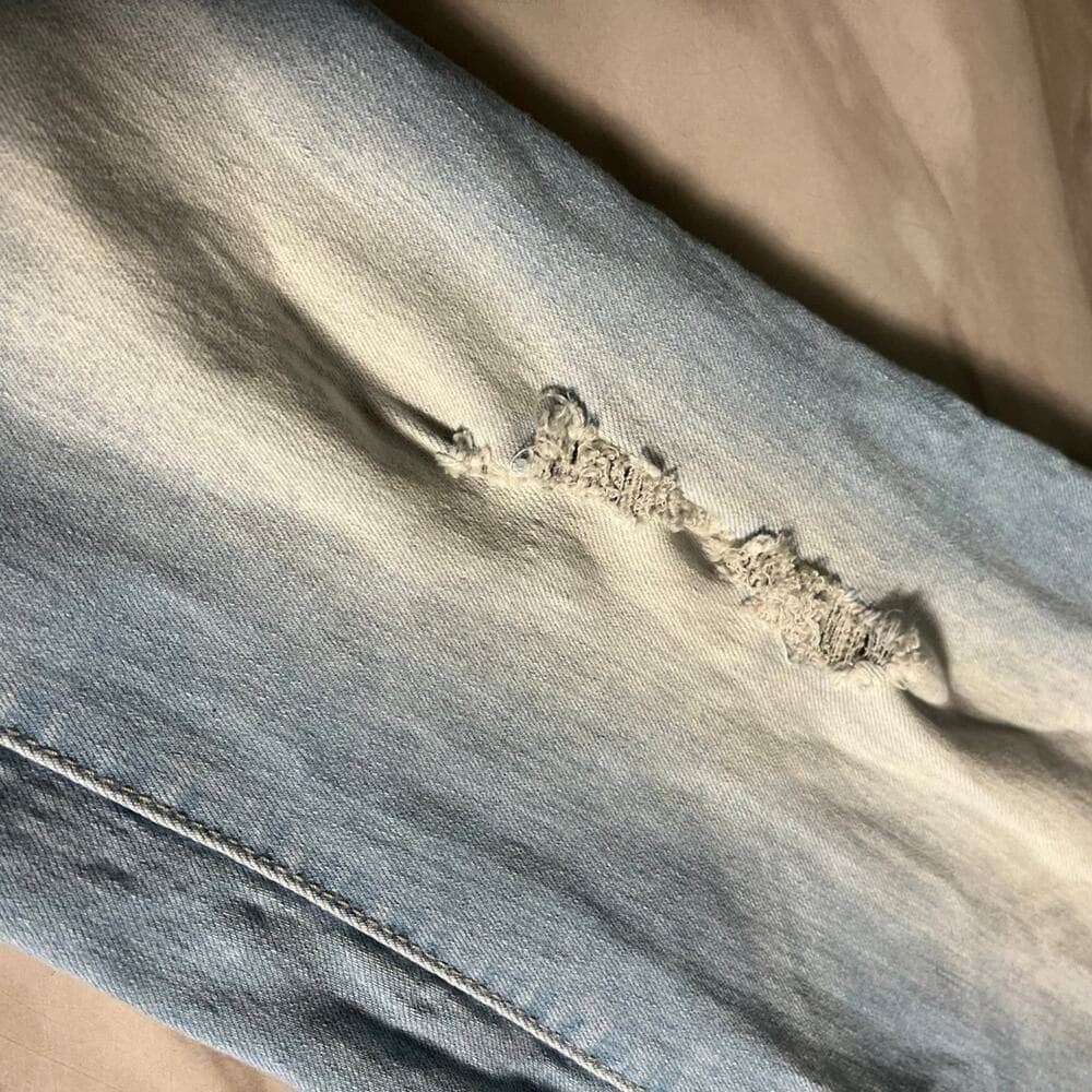 Women’s Jeans Size 9/29 - Thumbnail 2