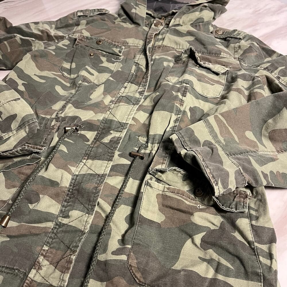 New Look Womens Hooded Army Camouflage Jacket Size X-Large - Thumbnail 2