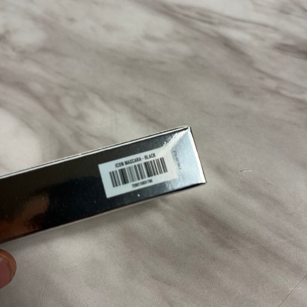 Il Makiage Icon High Volume & Intense Curl Mascara ~ Black .27 Fl Oz - Thumbnail 2