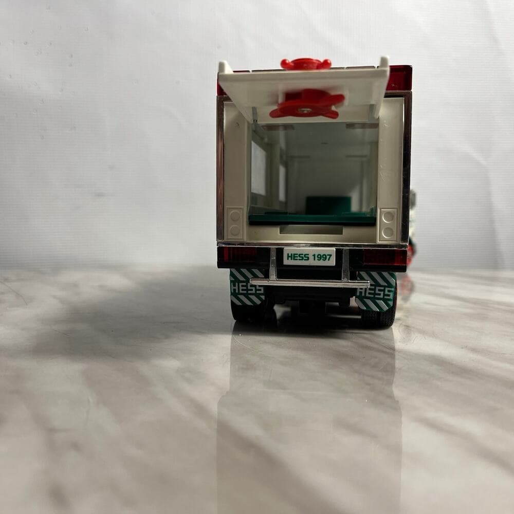 Rare 1997 Hess Oil Toy Truck with Racers - Tested Working Model - Thumbnail 5