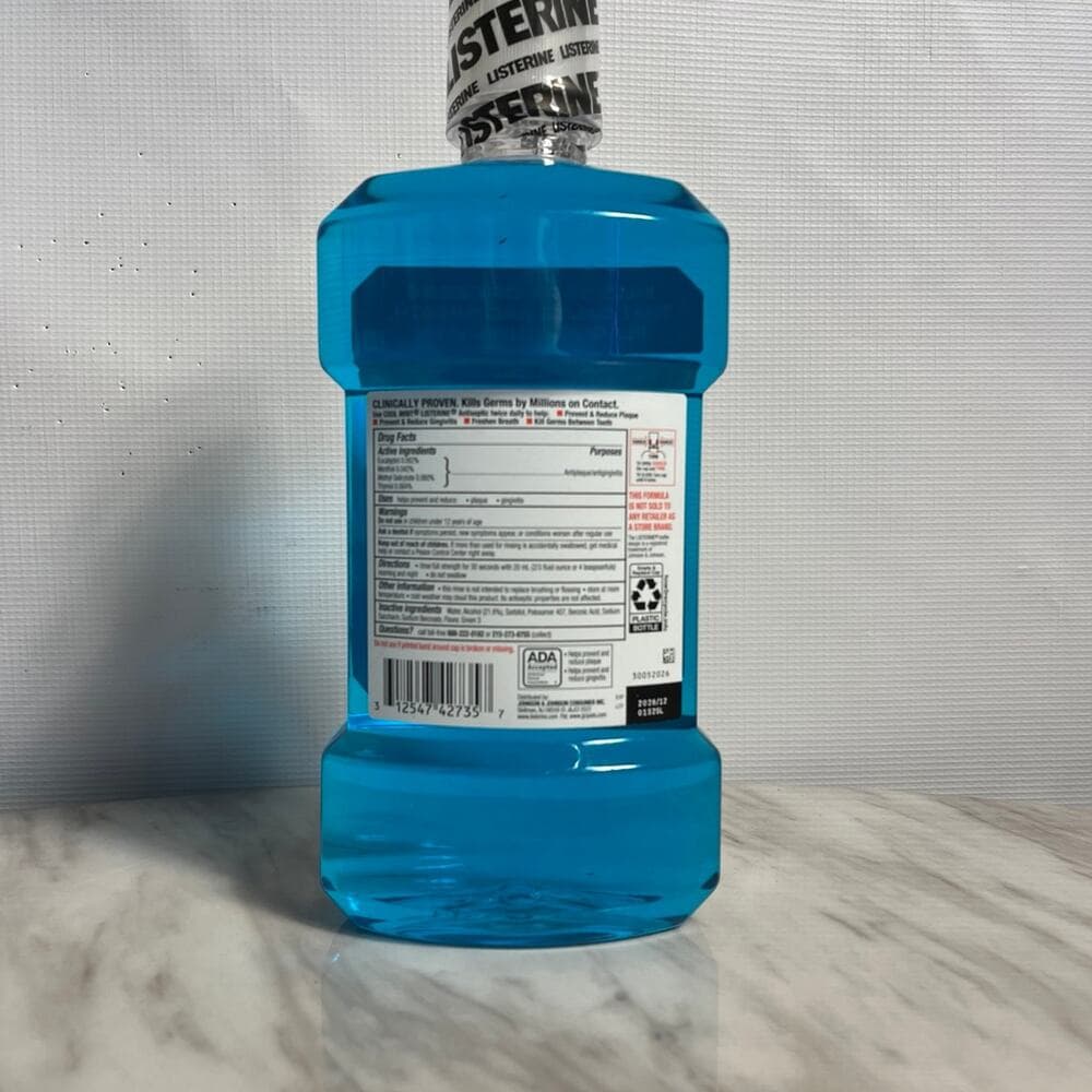 Listerine Cool Mint Antiseptic Oral Care Mouthwash - Thumbnail 2