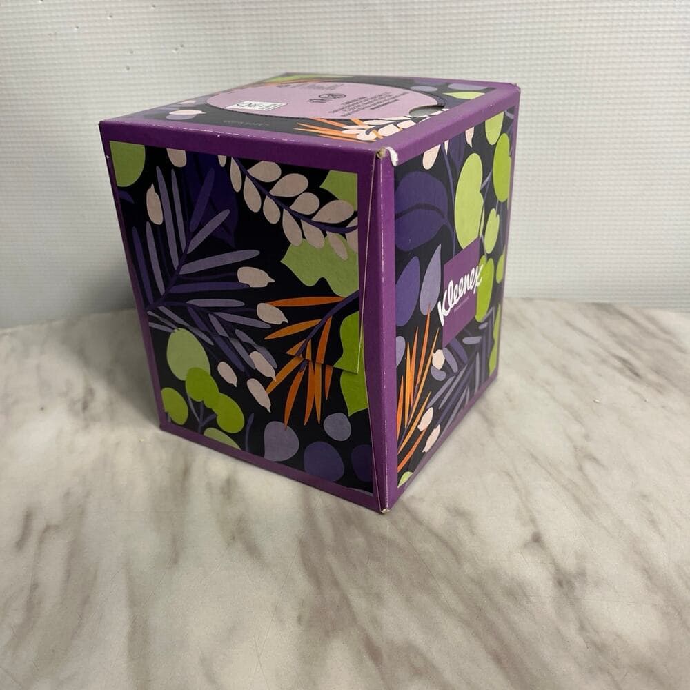 Kleenex Ultra Soft™ Facial Tissues Cube Box - Thumbnail 4