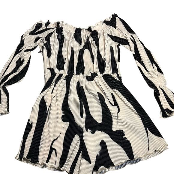 SHEIN Black & White Romper Size XL - Thumbnail 7