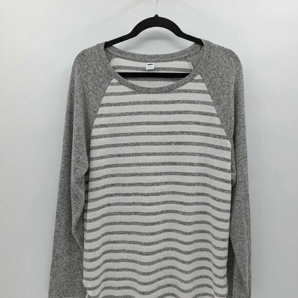 Old Navy Women’s Long Sleeve Size Large - Thumbnail 6