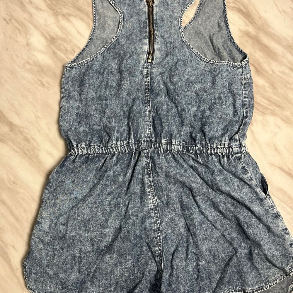 Forever 21 Women’s jeans jumpsuit Size M - Thumbnail 2