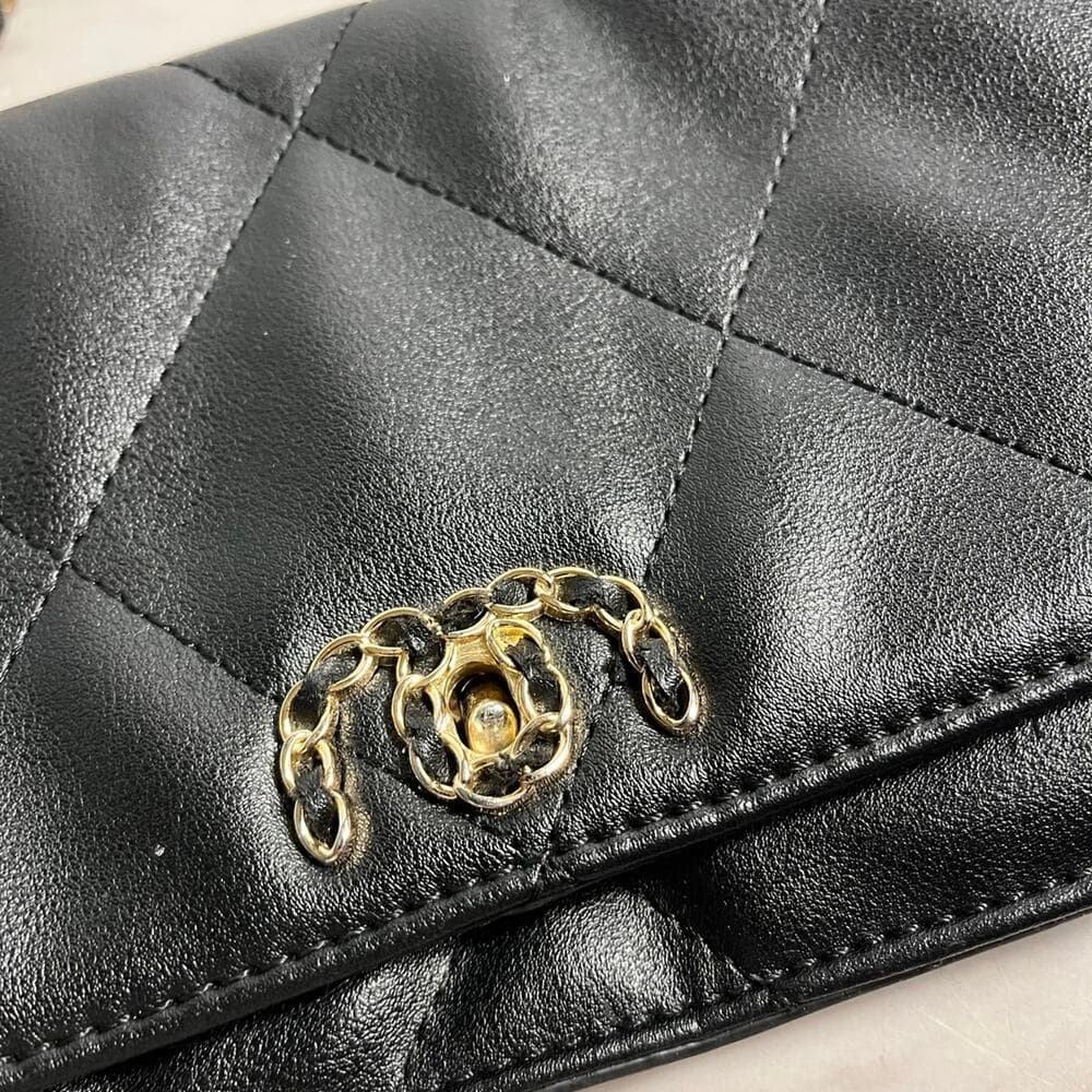 Olivia Miller Black Women’s Hand Bag