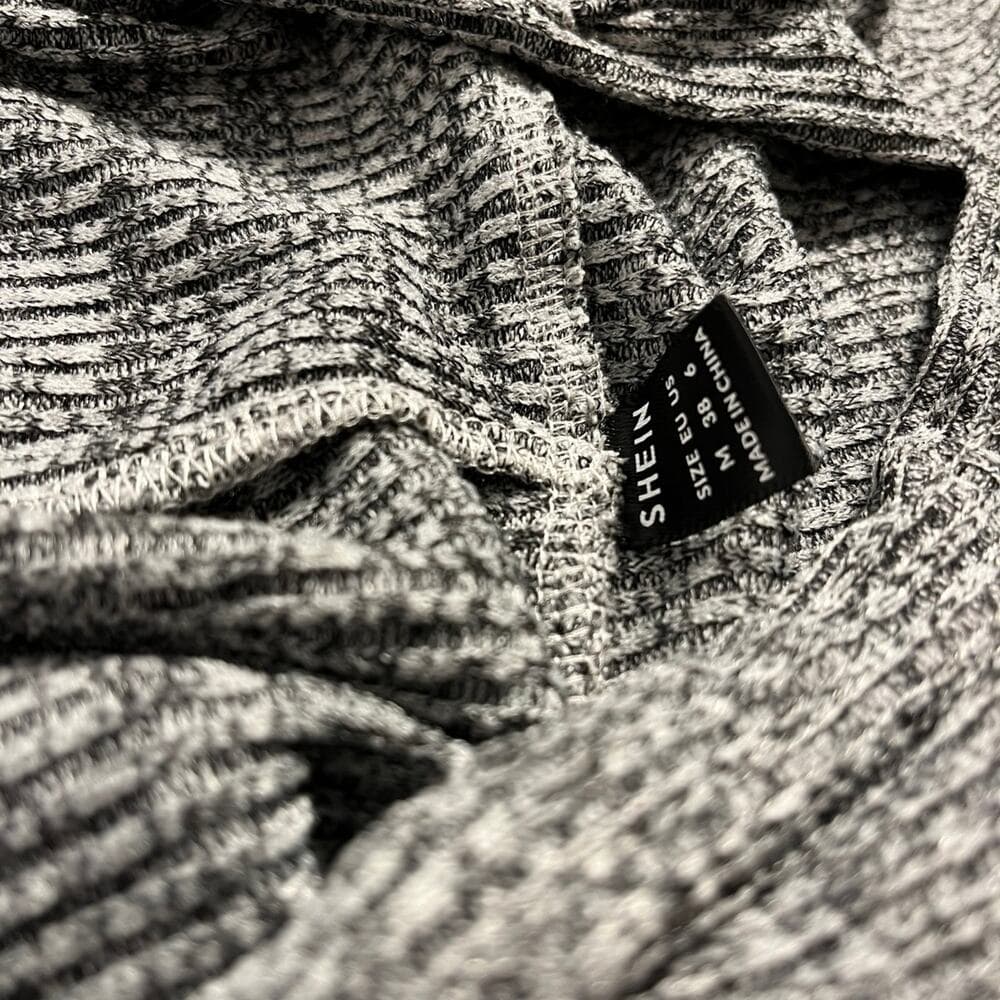 SHEIN women’s Sweater Size Medium - Thumbnail 2