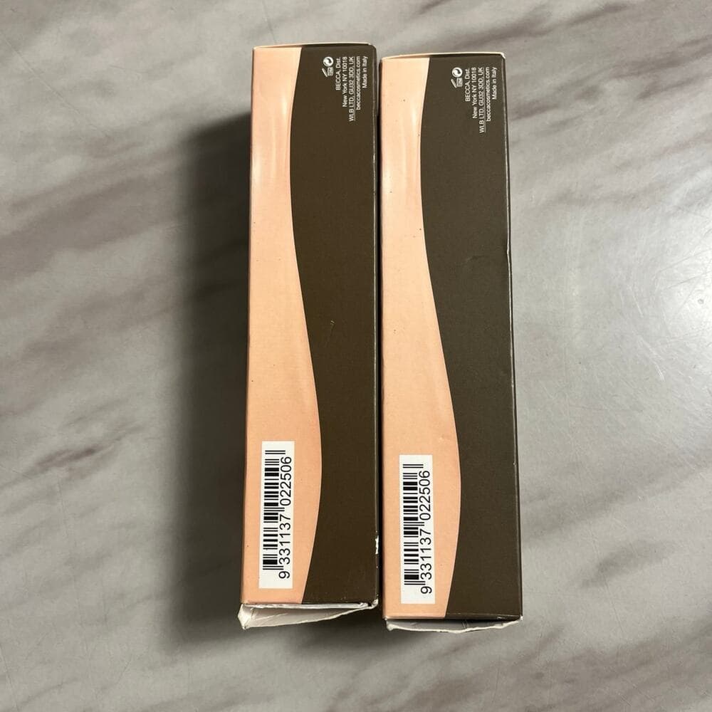 2 Skin Love Weightless Blur Foundation - Becca for Women - 1.23 oz porcelain