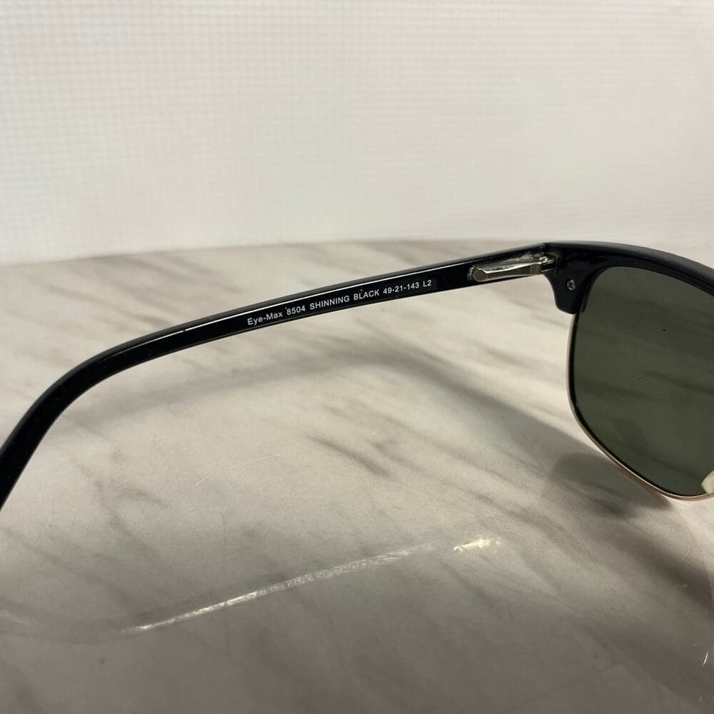 Sunglasses Men’s & Women’s - Thumbnail 2