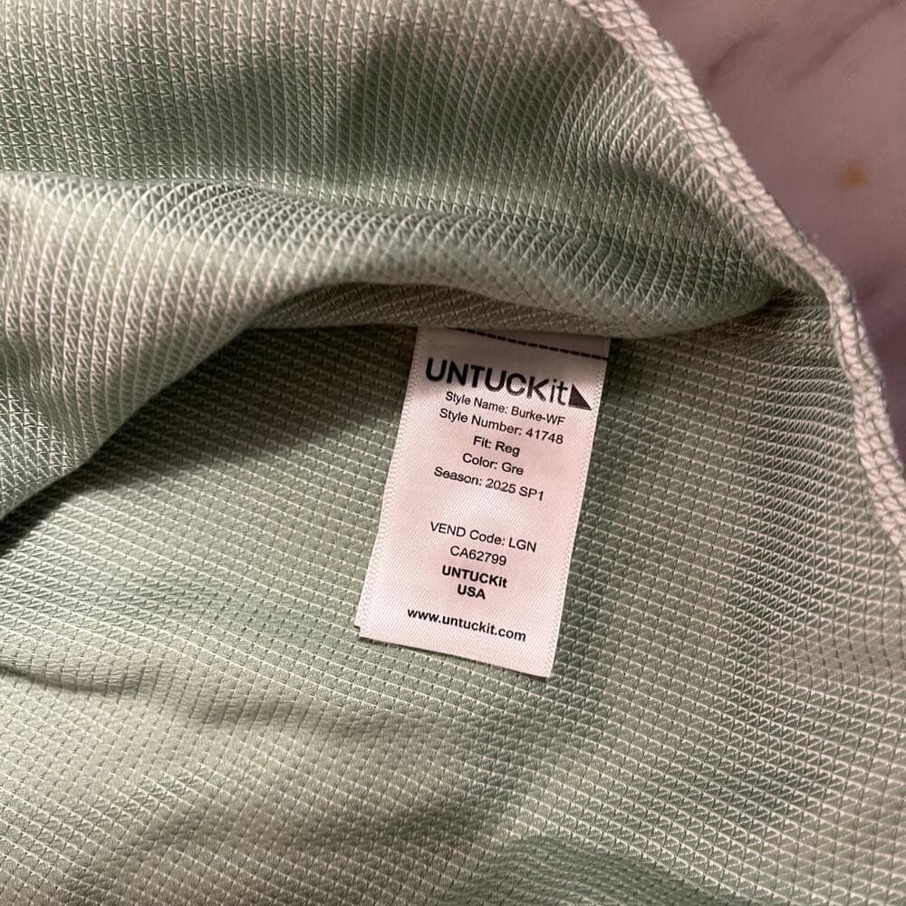 Burke Solid Wrinkle Free Cotton Dobby Button-Up Shirt Size Medium - Thumbnail 8