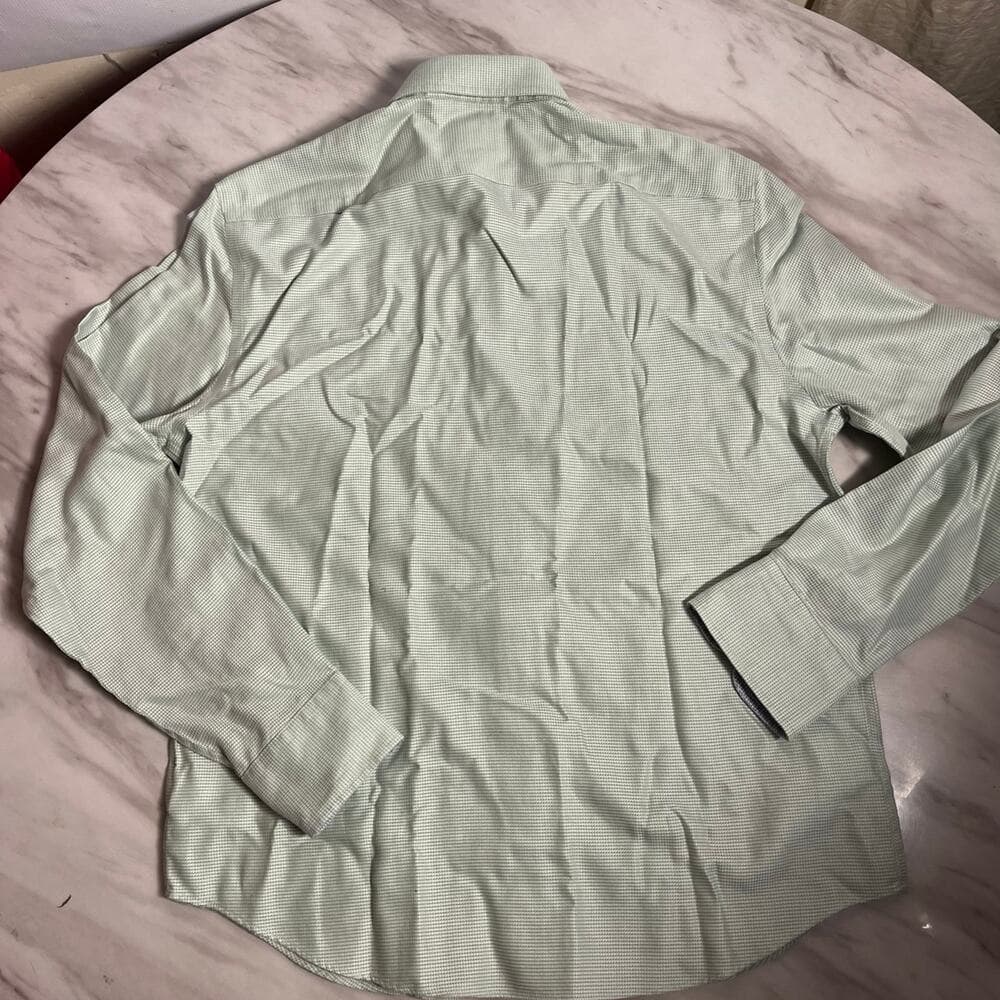 Burke Solid Wrinkle Free Cotton Dobby Button-Up Shirt Size Medium - Thumbnail 9