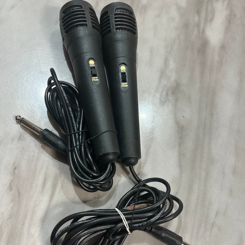 2 karaoke wire microphones - Thumbnail 6