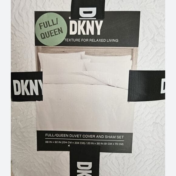 DKNY 3 piece comforter set full / queen - Thumbnail 5