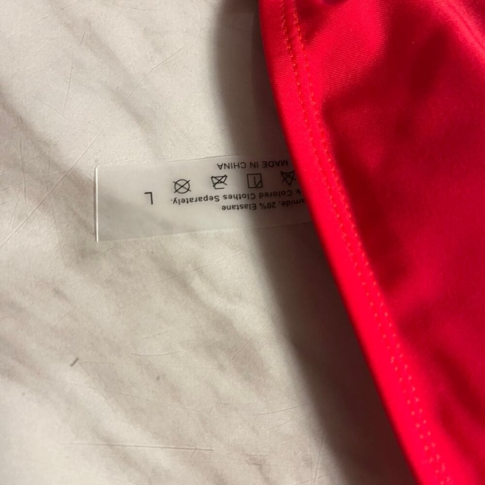 FULL TILT Triangle Red Bikini Top Size Large - Thumbnail 3