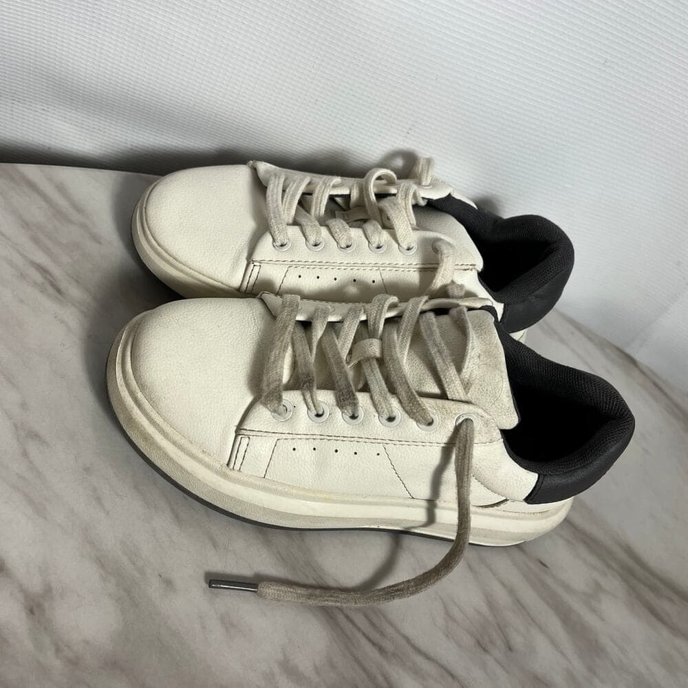 ZARA WHITE SNEAKERS FOR TODDLER KIDS SIZE 33 - Thumbnail 2