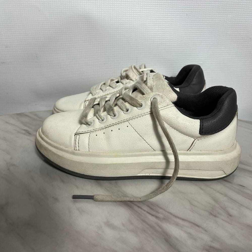 ZARA WHITE SNEAKERS FOR TODDLER KIDS SIZE 33 - Thumbnail 3