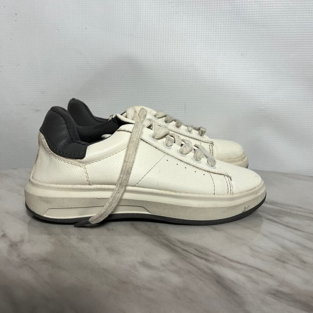 ZARA WHITE SNEAKERS FOR TODDLER KIDS SIZE 33
