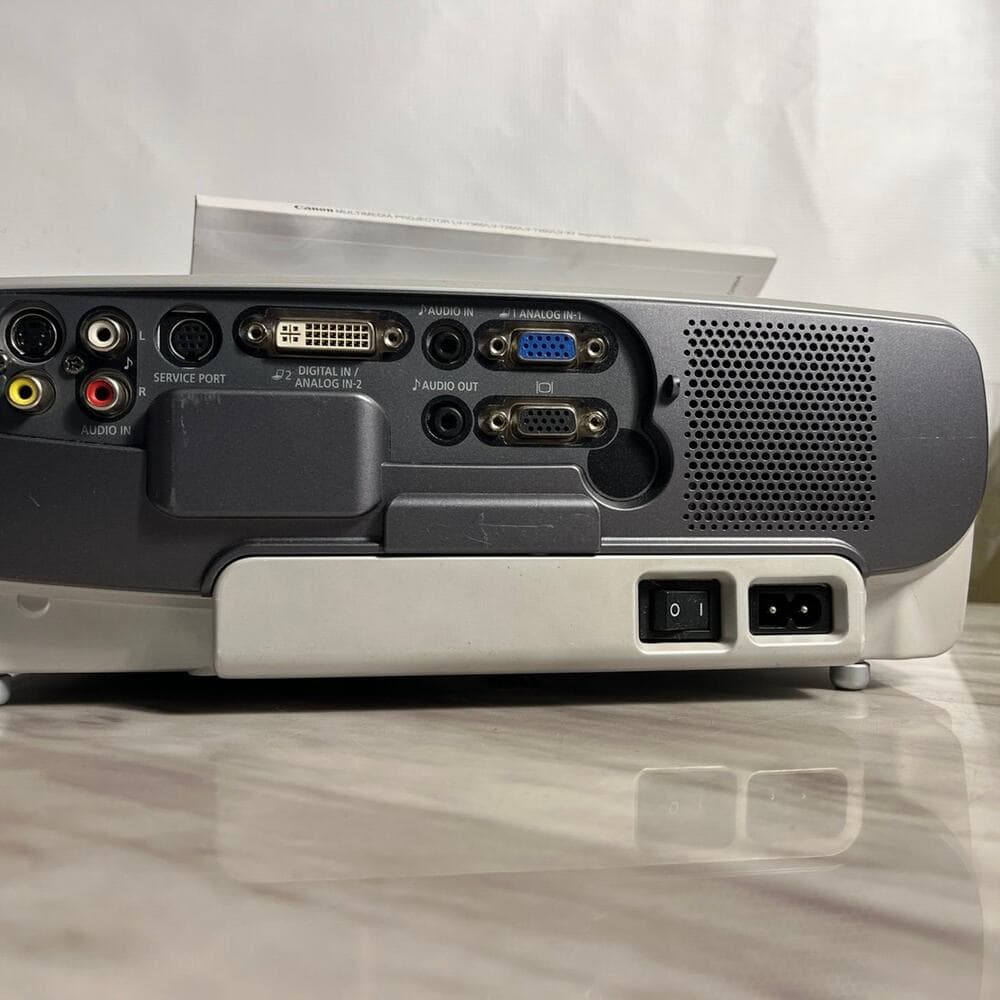 Canon LV-7365 Projector - Thumbnail 2