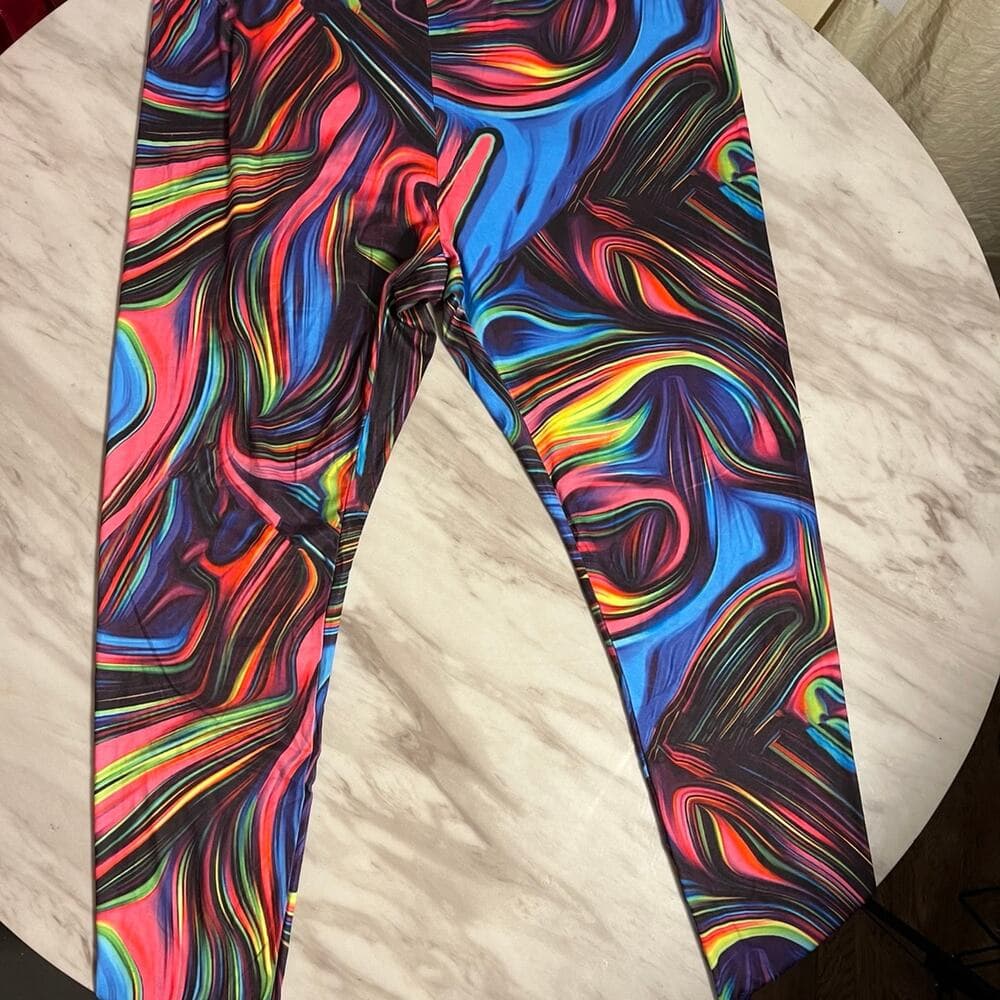 SHEIN EZwear Plus Marble Print Leggings Size 4XL - Thumbnail 2