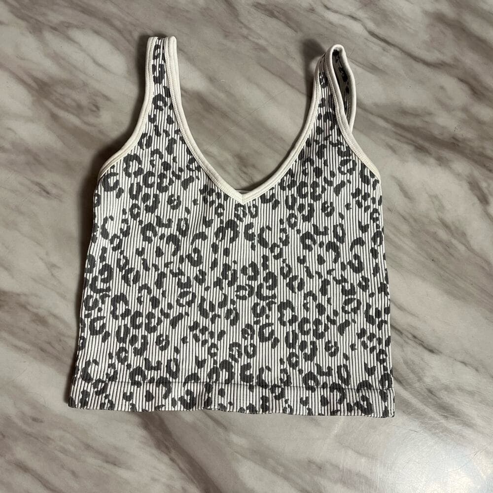 Out From Under Aura Urban Outfitters Ribbed Crop Top Size S/M - Thumbnail 2