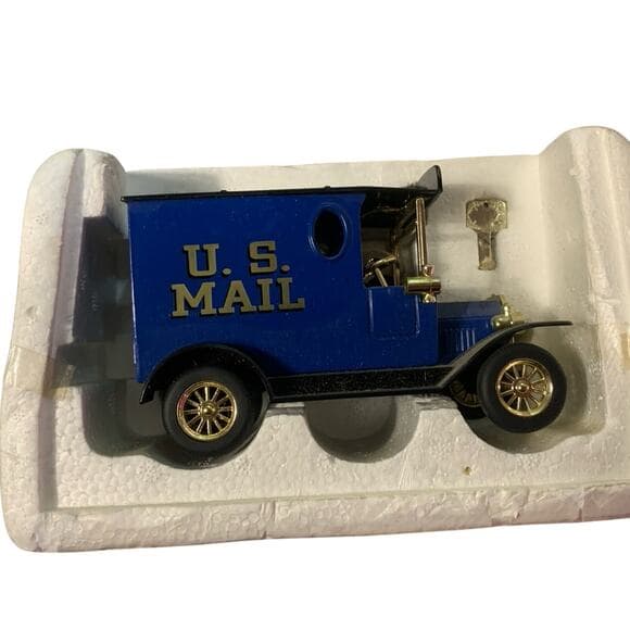 Us Mail Truck Bank Toy - Thumbnail 3