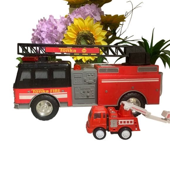 Firetruck toy - Thumbnail 6
