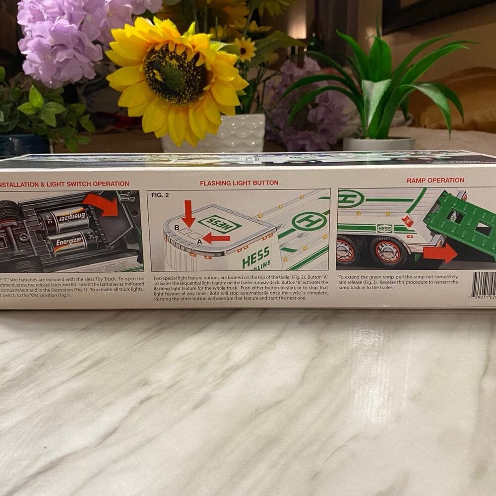 Original 2006 HESS Toy Truck and Helicopter-NRFB - Thumbnail 2