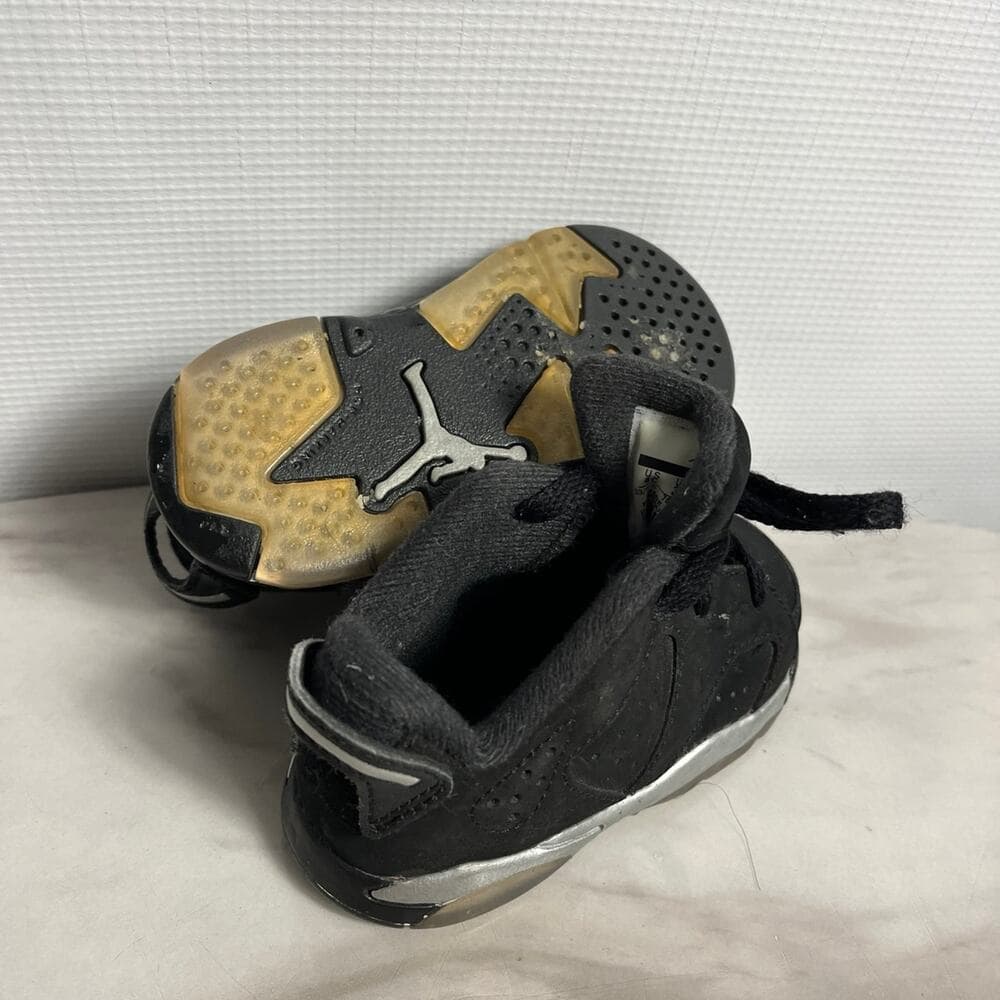 Air Jordan 6 Retro Chrome Metallic Silver For Baby Size 4C - Thumbnail 5