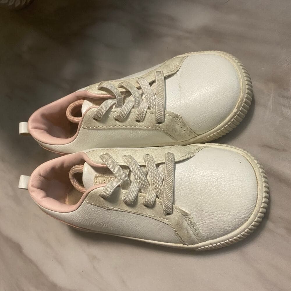 Carter's Tryptic Toddler Girls' Casual Rainbow Accent Sneakers Size 9 - Thumbnail 2
