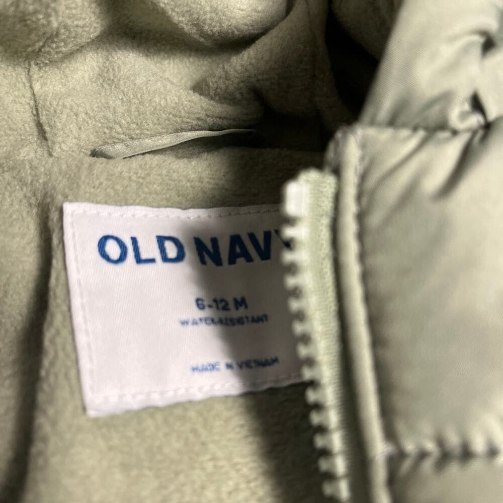 Old Navy Unisex Water-Resistant Quilted Puffer Jacket for Baby Size 6-12 - Thumbnail 2