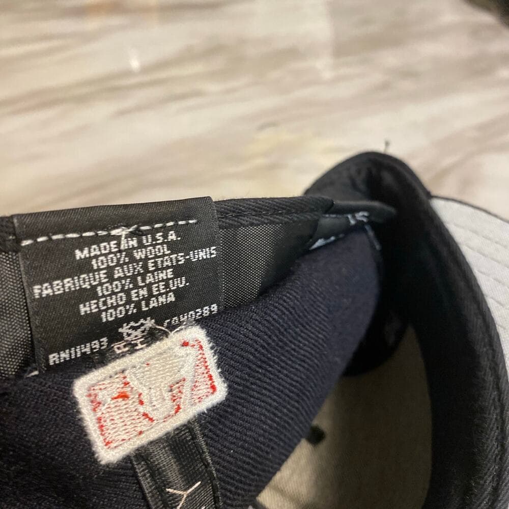 New Era Hat Size 7 5/8 - Thumbnail 4